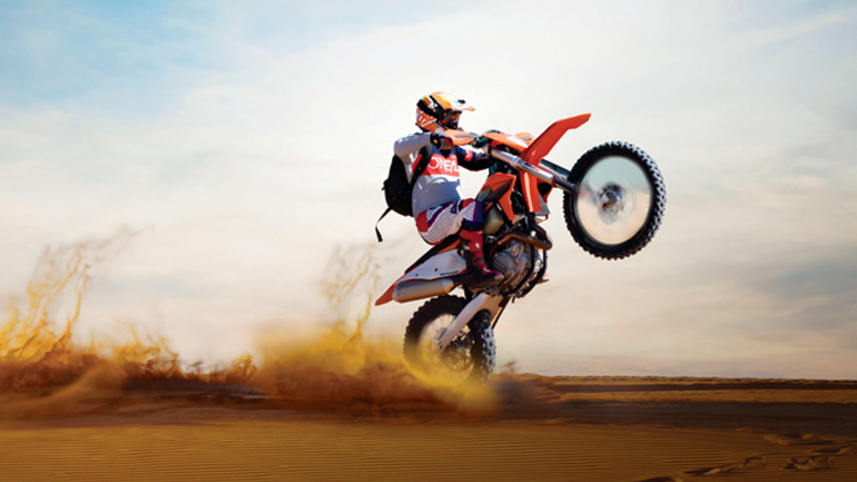 Enduro Bike Dubai Desert