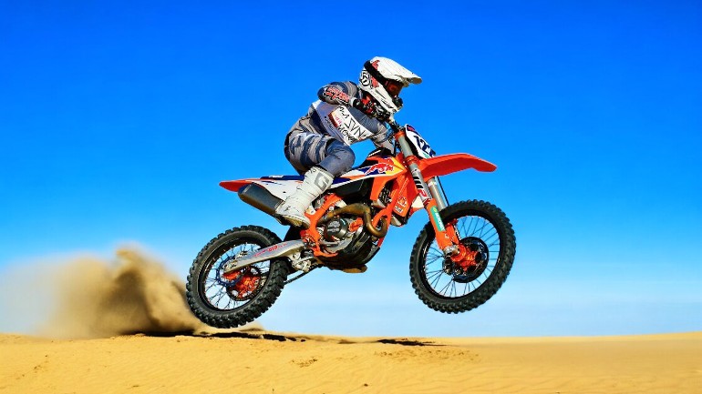 How to Prepare for the Off-Road Enduro Bike Dubai Adventure?